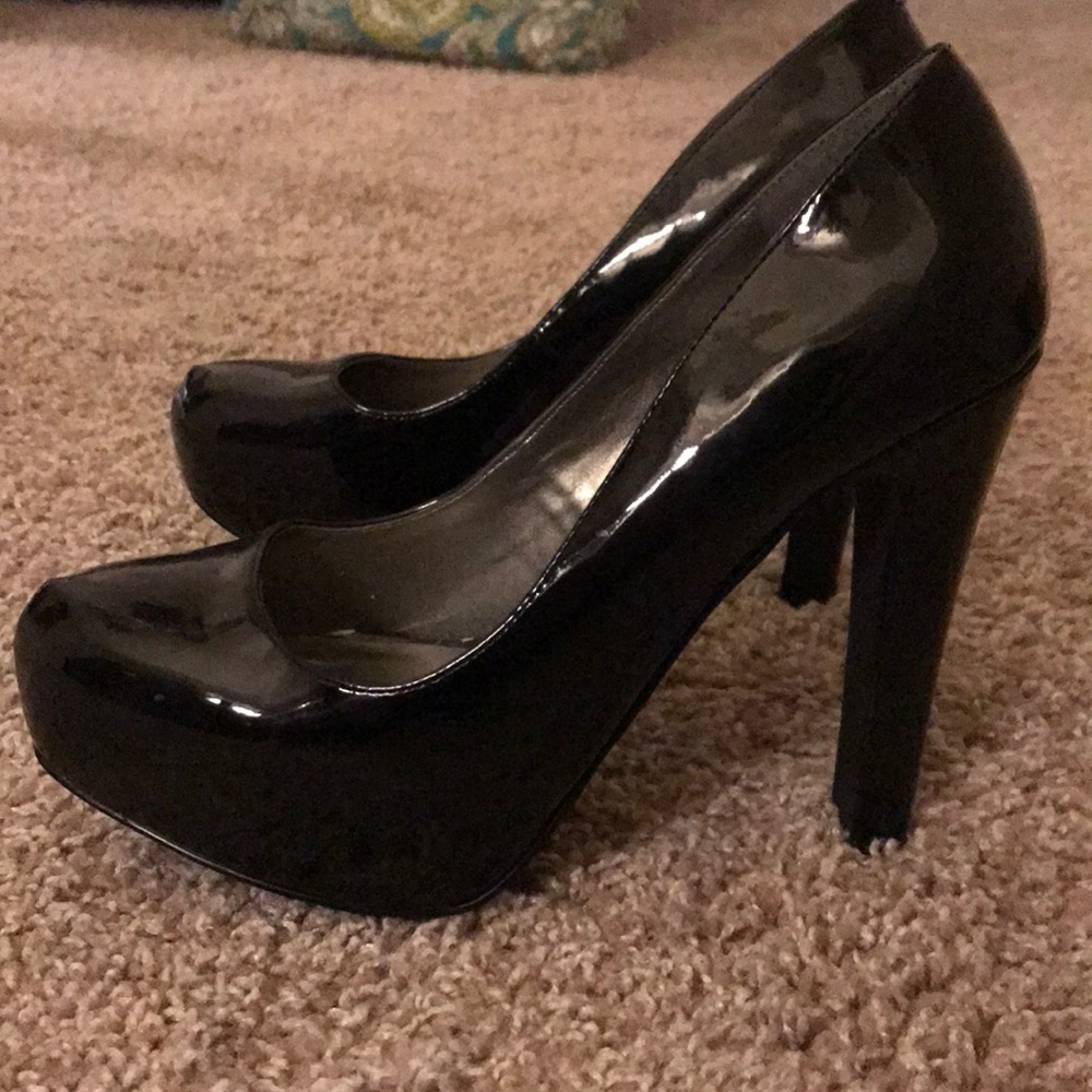 Only worn once!